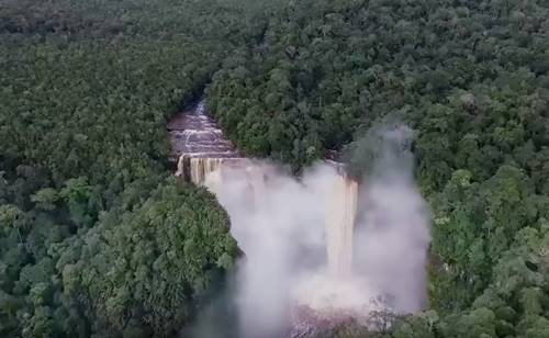 air terjun tertinggi di indonesia nokan nayan