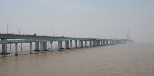 jembatan terpanjang di dunia yangcun bridge